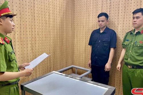 Khởi tố 2 đối tượng trộm cắp tài sản