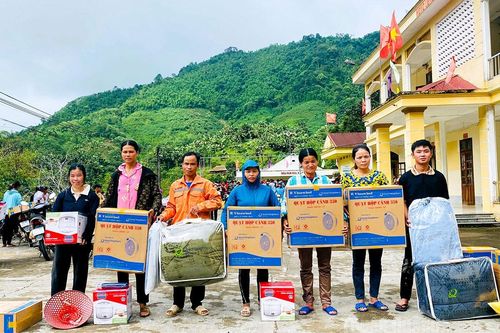 Tổ chức GNI Quang Bình trao hơn 3.000 suất quà cho học sinh