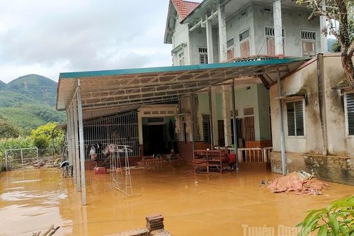 16 nhà dân bị hư hỏng do mưa lũ