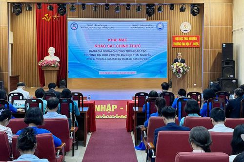 Khảo sát chính thức đánh giá ngoài chương trình đào tạo tại Trường Đại học Y - Dược