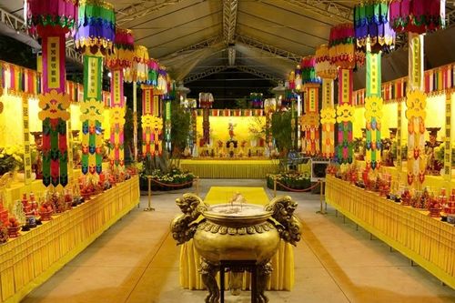 Hoàn tất việc thiết trí đàn tràng kỳ siêu chẩn tế tại chùa Phổ Quang (P.Tân Sơn Hòa)