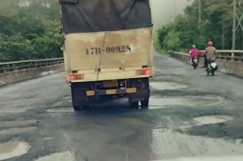 Từ tháng 10, sửa chữa các điểm hư hỏng nặng trên quốc lộ 14 qua Đồng Nai