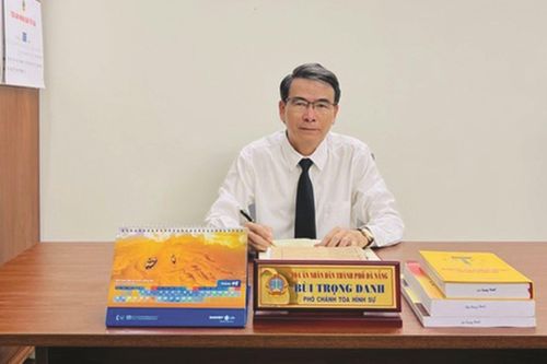 Thẩm phán và những 'khoảng lặng' trước giờ tuyên án