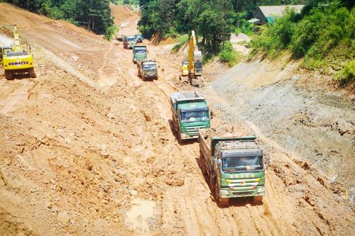 Cần đẩy nhanh thi công tuyến đường tránh phường Tân Giang - Thục Phán