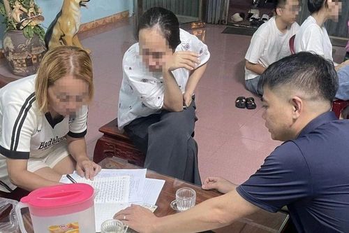 Cuộc gọi của người mẹ giúp giải cứu con gái 22 tuổi suýt bị lừa sang Campuchia