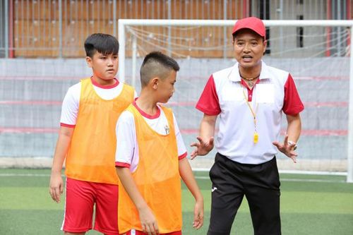 Sau 'Anh trai vượt ngàn chông gai', cựu danh thủ Nguyễn Hồng Sơn quay lại chương trình trên VTV3