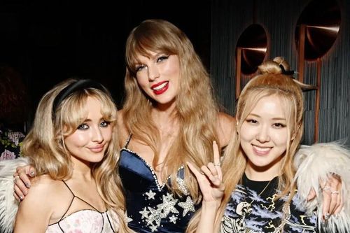 Bức ảnh 'tiên tri' của Rosé BLACKPINK, Sabrina Carpenter và Taylor Swift tại VMAs