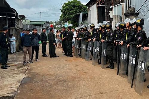 Hàng trăm cán bộ, công an truy bắt nghi phạm sát hại 4 người trong đêm