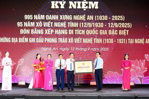 Kỷ niệm 995 năm danh xưng, 95 năm Xô viết Nghệ Tĩnh và đón Bằng xếp hạng Di tích quốc gia đặc biệt Xô viết - Nghệ Tĩnh