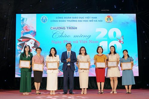 Sẽ trao tặng 10 giải thưởng 'Nữ đoàn viên Công đoàn Năng động, Sáng tạo, Trách nhiệm'