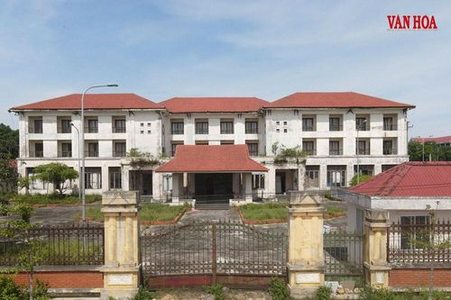 Khu nhà nghỉ của Vietcombank bỏ hoang 20 năm tại Xuân Thành