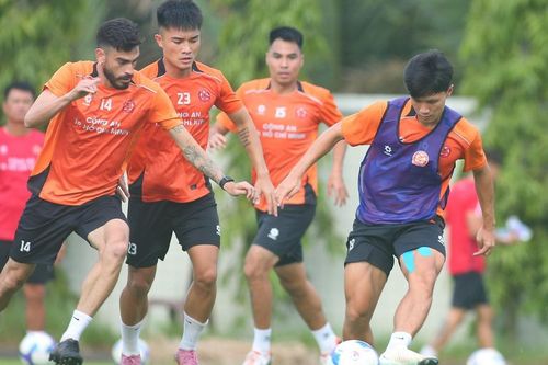 Tin nóng bóng đá Việt hôm nay 13/9: CLB Công An TP.HCM quyết giành điểm trước Nam Định; Bùi Vĩ Hào không được đăng ký ở lượt đi V-League 2025/26