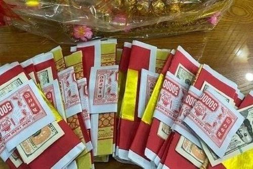 Những dịch vụ 'hốt bạc' trong tháng cô hồn