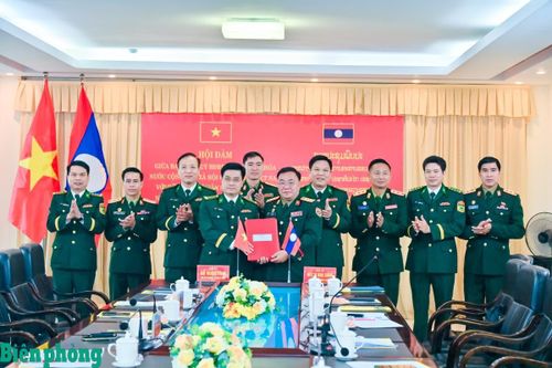 Hội đàm giữa Ban Chỉ huy BĐBP tỉnh Thanh Hóa và Bộ Chỉ huy quân sự tỉnh Hủa Phăn