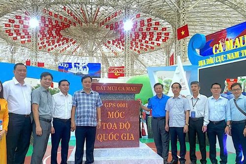 Hơn 260.000 khách ghé tham quan gian hàng của Cà Mau trên đất Thủ đô