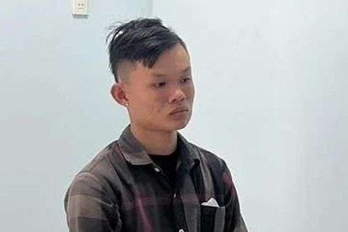 Mang mã tấu đi trả thù, 'chém nhầm' người khác