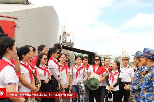 Ngân hàng nhà nước Việt Nam thăm, giao lưu tại Lữ đoàn 171 Hải quân