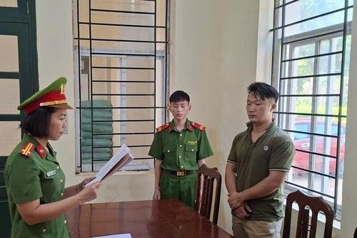 Uống rượu say đâm 2 người tử vong, tài xế ô tô bị khởi tố