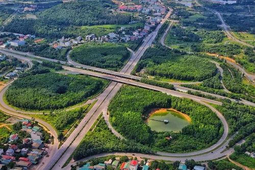 Hà Nội đẩy nhanh tiến độ thực hiện dự án đường Vành đai 1 và cao tốc Đại lộ Thăng Long