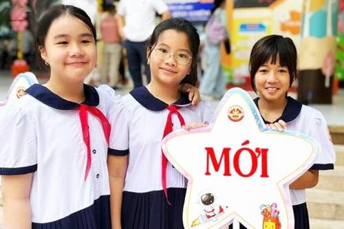 Học sinh Thành phố Hồ Chí Minh không tan trường trước 16 giờ