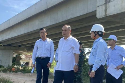 Tập trung rà soát kỹ lưỡng các điểm xung yếu, khu vực có nguy cơ sạt lở