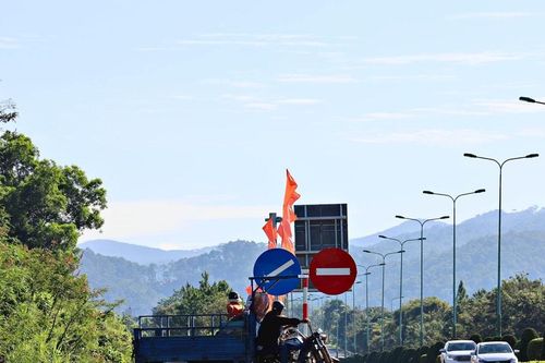 Báo động tình trạng mất an toàn giao thông trên cao tốc Liên Khương - Prenn