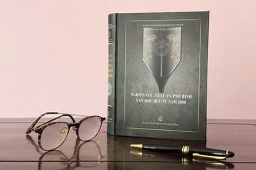 Lý luận, phê bình văn học xứ Huế những năm đầu thế kỷ XXI