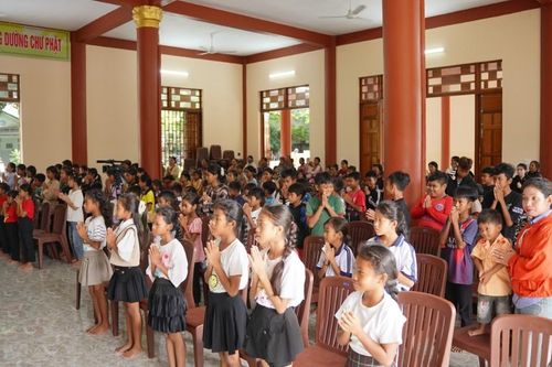 Khánh Hòa: Lớp học tình thương chùa Long Cát khai giảng năm học mới 2025-2026