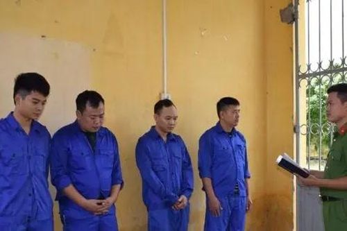 Dàn cảnh mua bán tiền điện tử để cướp ba tỷ đồng