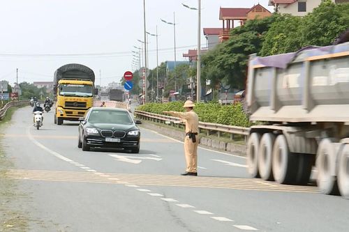 Ngăn chặn hiểm họa từ hành vi chạy quá tốc độ