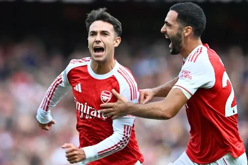 Arsenal thắng dễ ở vòng 4 giải Ngoai hạng Anh