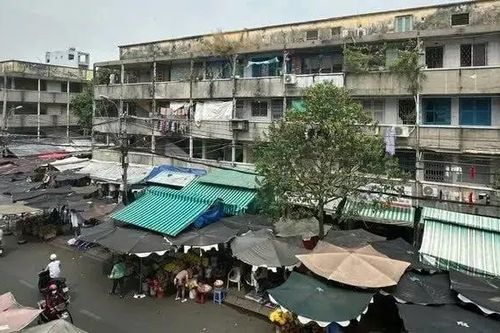 TP.HCM: Bất an trong những chung cư xuống cấp