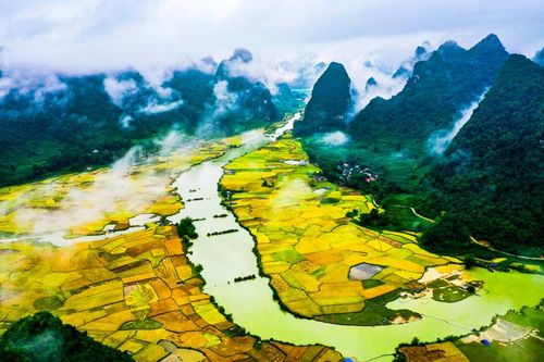 Vẻ đẹp quyến rũ của mùa Thu miền non nước