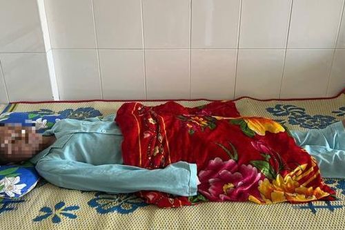 Học sinh 11 tuổi nhập viện do vật lạ phát nổ