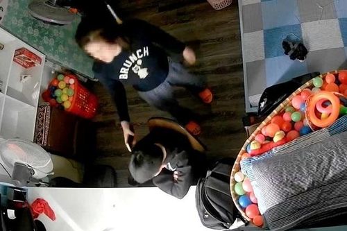 Công an Hà Nội làm việc với những người có liên quan vụ 'bé trai tố bị mẹ kế bạo hành'