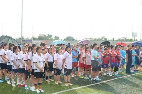 Bắc Ninh: Lần đầu tổ chức Giải Bóng đá nam, nữ công nhân lao động