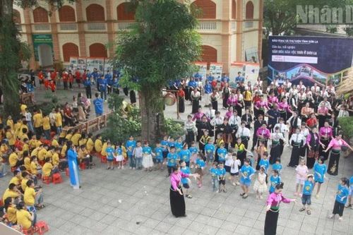 Trải nghiệm văn hóa dân tộc Thái Sơn La tại Di tích Nhà tù Sơn La