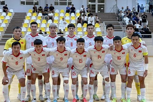 Tuyển futsal Việt Nam thắng trận giao hữu thứ hai tại Kuwait