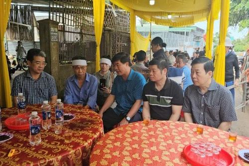 Thăm hỏi gia đình nạn nhân của vụ án mạng nghiêm trọng tại Đắk Lắk