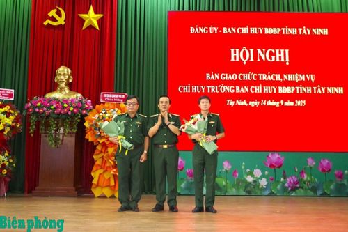 Bàn giao chức trách, nhiệm vụ Chỉ huy trưởng BĐBP tỉnh Tây Ninh