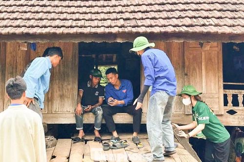 Thanh niên Đà Nẵng ghi dấu tình nguyện nơi vùng xa, vùng khó