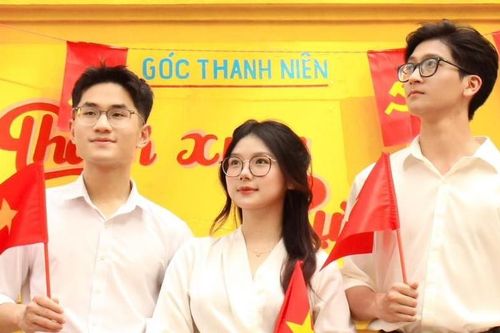 Gần 7.000 tân sinh viên một trường đạt chuẩn đầu ra tiếng Anh, IELTS cao chót vót