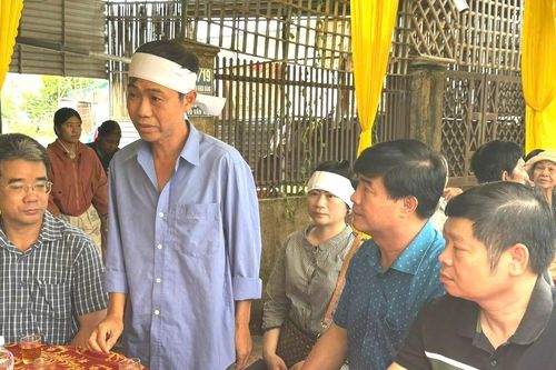 Hoàn cảnh xót xa của 'bé trai mở cửa cứu bạn', lãnh đạo tỉnh phải đề nghị hỗ trợ