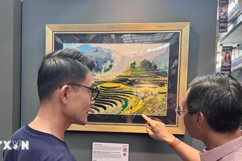Nghệ sỹ khuyết tật Việt Nam để lại dấu ấn sáng tạo tại triển lãm ở Singapore