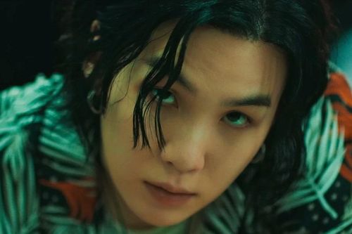 Suga của ban nhạc BTS lập hat-trick MV solo 100 triệu view trên YouTube