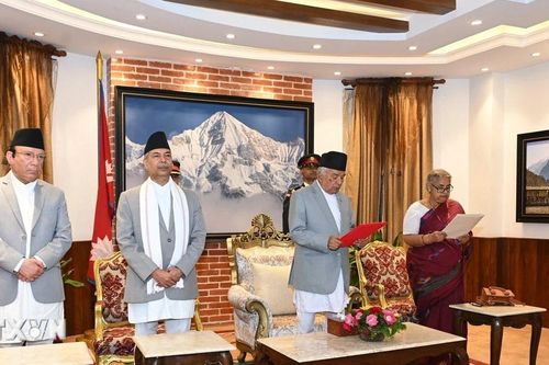 Nepal: Lãnh đạo lâm thời cam kết chống tham nhũng
