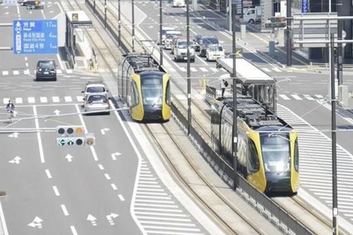 Nhật Bản đẩy mạnh sử dụng năng lượng tái tạo cho hệ thống tàu điện