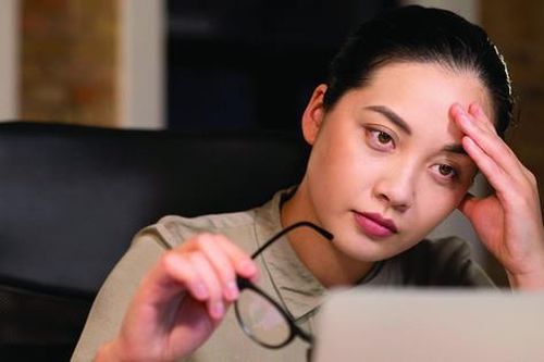 Rối loạn tiền đình ngày càng trẻ hóa ở phụ nữ