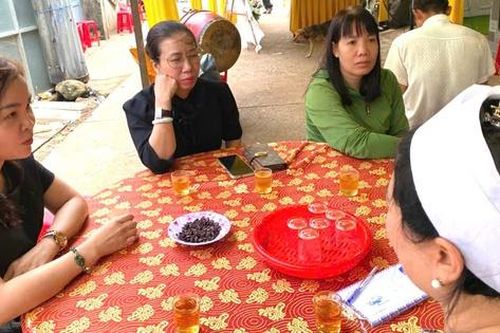 Hội LHPN tỉnh Đắk Lắk thăm hỏi, chia buồn với gia đình các nạn nhân vụ thảm án