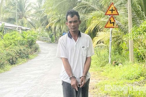 Làm việc đối tượng liên quan vụ cướp giật vé số của người bán dạo